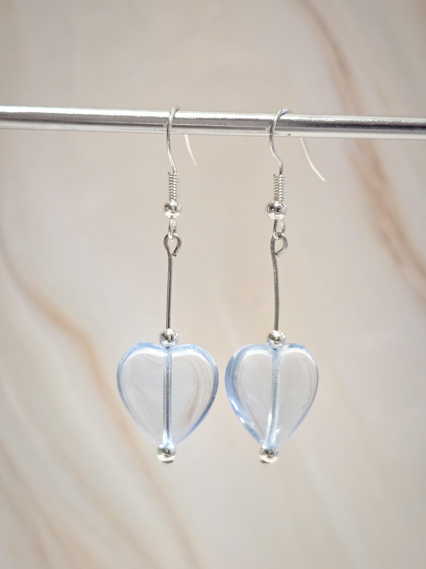Korvakorut Valentine light blue, hopea